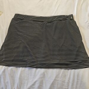 Izod Striped Mini Skirt in Black and White
